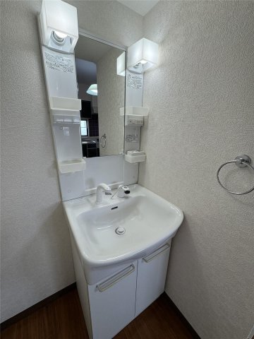 拡大写真：グランディール門田屋敷 2階402の洗面所