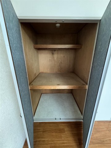 拡大写真：グランディール門田屋敷 2階402の収納