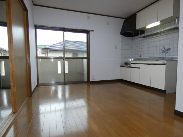 拡大写真:フォレスト大森 2階201の居間