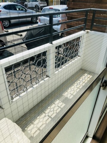 拡大写真:サンコーポ東古松 2階201のバルコニー