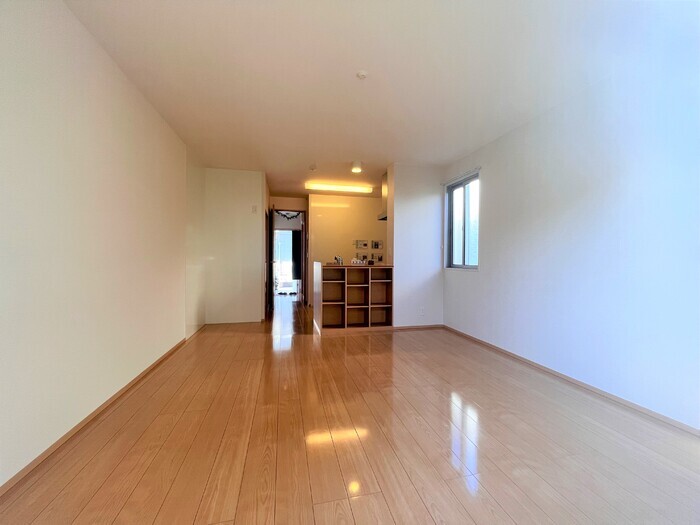 拡大写真:BLISS COURT D棟 1階101の居間