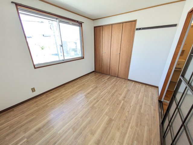 拡大写真:カーサ若葉A 2階202の洋室