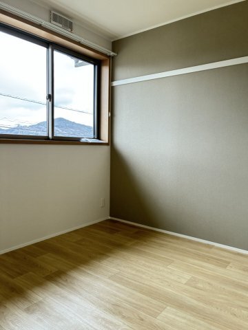 拡大写真:ユアメゾン益野 B 2階205の居間