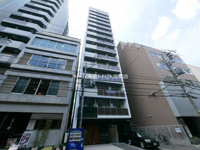プライムアーバン御堂筋本町の外観