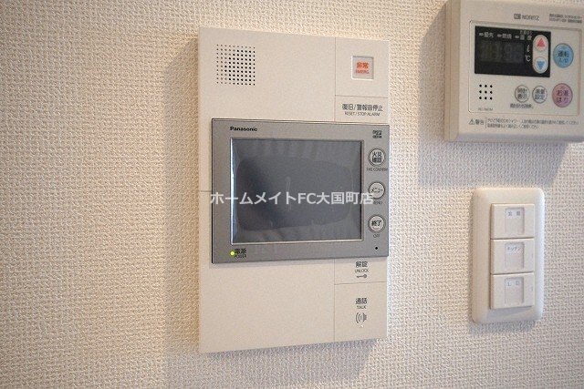 拡大写真:セレニテ本町東リアン 6階605のセキュリティ