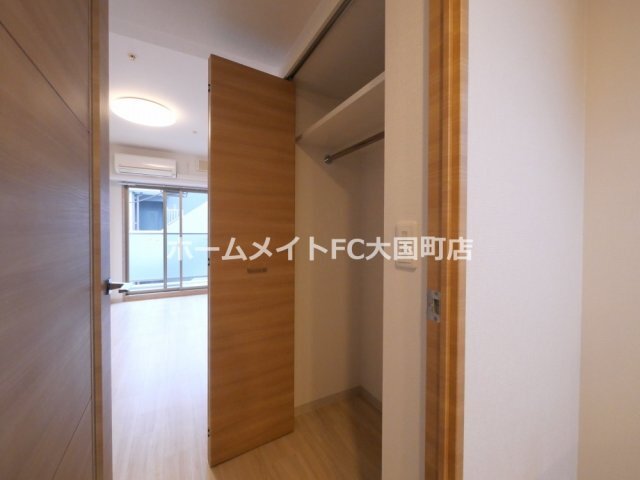 拡大写真:プライムアーバン御堂筋本町 6階607の収納