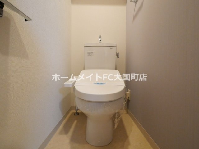 拡大写真:プライムアーバン御堂筋本町 6階607のトイレ