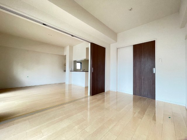 拡大写真:メロッソ梅北 7階604の寝室