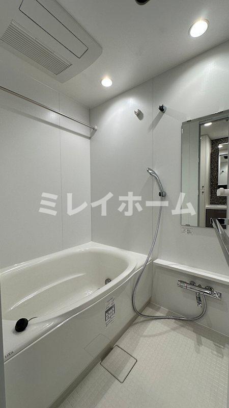拡大写真：ZOOM蒲田イースト 4階404の風呂