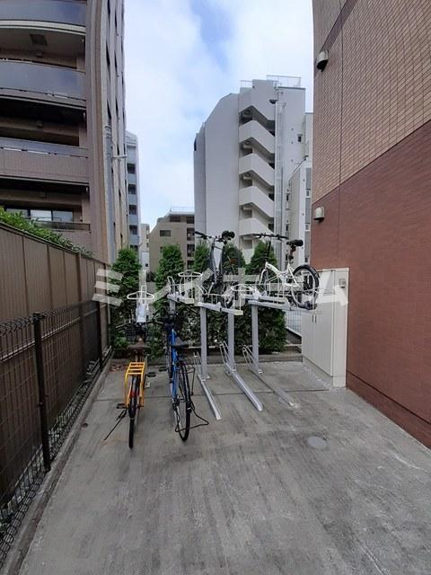 拡大写真:プラムハウス 1階102のその他共有部分
