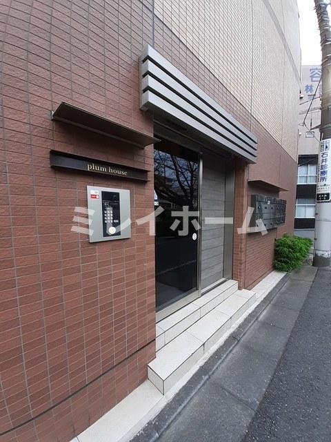 拡大写真:プラムハウス 1階102のエントランス