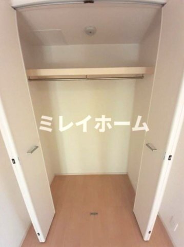 拡大写真:トゥーレン コティ 4階404の収納