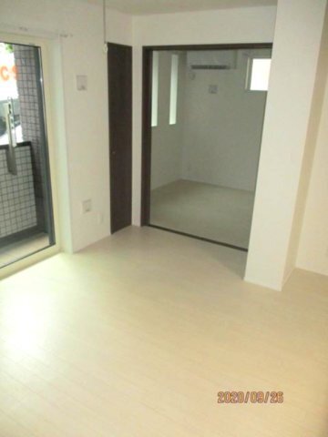 拡大写真:グランビューノ荏原 3階301の同建物内、別のお部屋の参考写真になります。