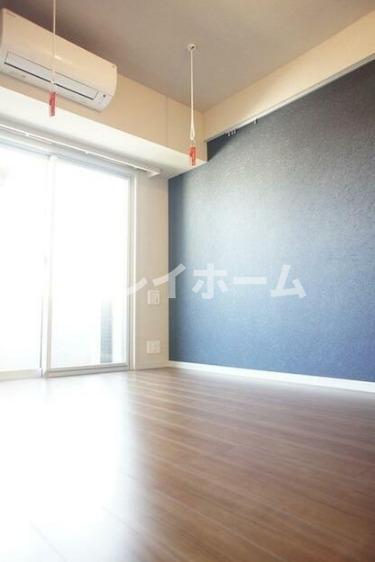 拡大写真:コンフォリア馬込 地下2階108の居間