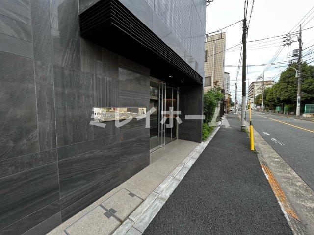 拡大写真:ARCOBALENO HANEDA 4階401のエントランス