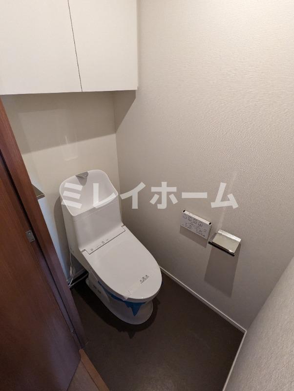 拡大写真:ドムススタイル武蔵小山 2階201のトイレ