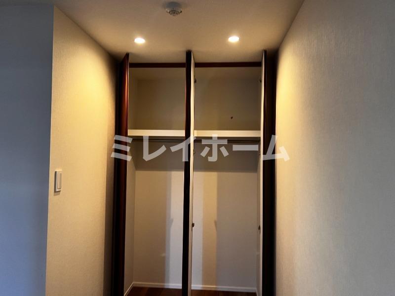拡大写真:ドムススタイル武蔵小山 2階201の収納