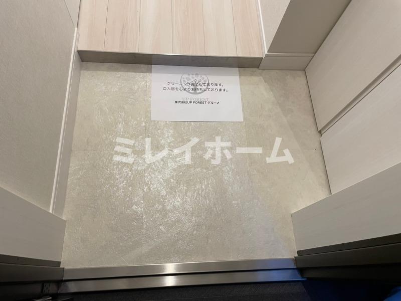 拡大写真:ドムス・スタイル武蔵小山 4階406の玄関