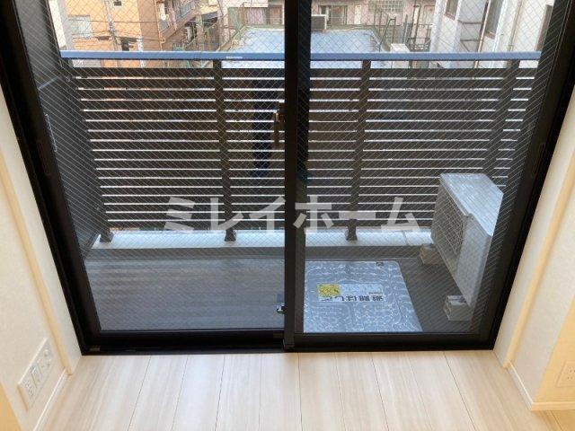 拡大写真:ドムス・スタイル武蔵小山 3階305の玄関
