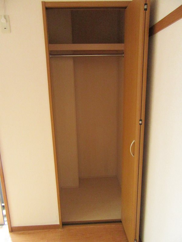 拡大写真:エスポワール田園調布 1階101の収納