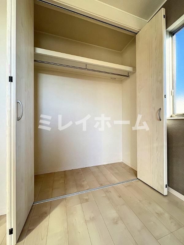 拡大写真:ソレイユ南馬込 2階201の収納