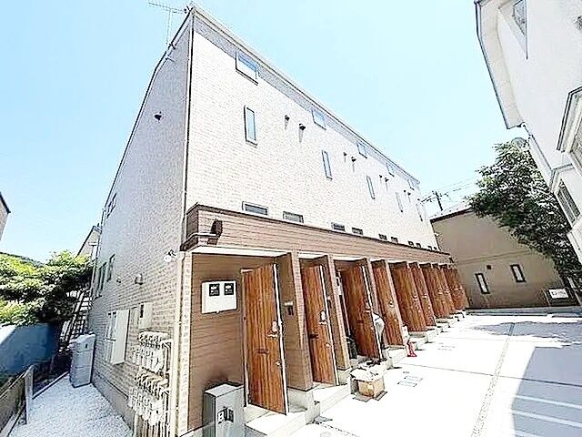 鎌倉市岩瀬の外観