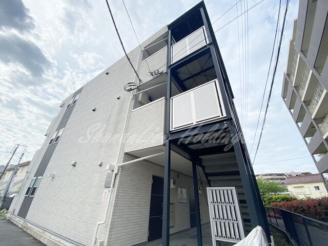 鎌倉市小袋谷1丁目の外観