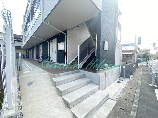 拡大写真:鎌倉市玉縄1丁目 3階301のエントランス