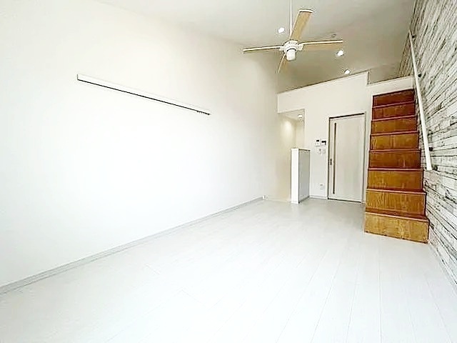 拡大写真:鎌倉市岩瀬 2階203の寝室