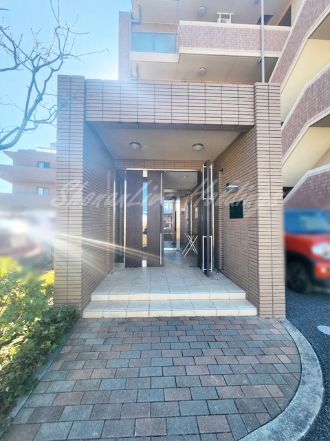 拡大写真:藤沢市辻堂新町2丁目 2階404のエントランス