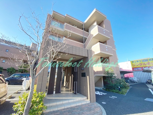 拡大写真:藤沢市辻堂新町2丁目 2階404の玄関