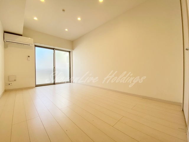 拡大写真:藤沢市本町3丁目 3階305の使いやすいリビングになります♪
