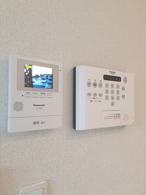 拡大写真:藤沢市石川3丁目 1階101のセキュリティ