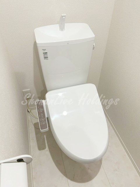 拡大写真:茅ヶ崎市東海岸北2丁目 1階102のトイレ