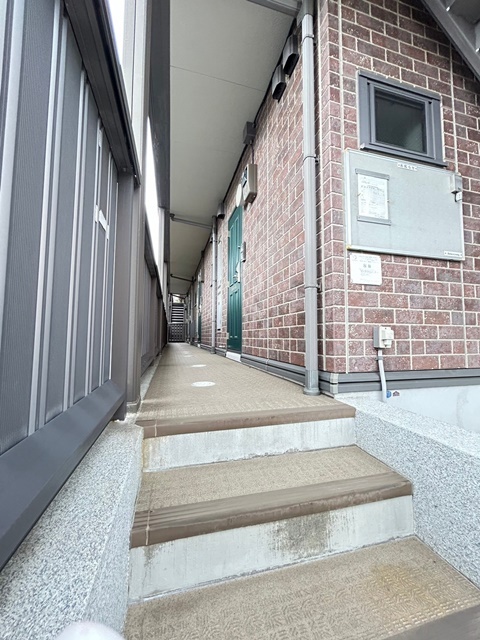 拡大写真:横浜市戸塚区吉田町 2階201のエントランス