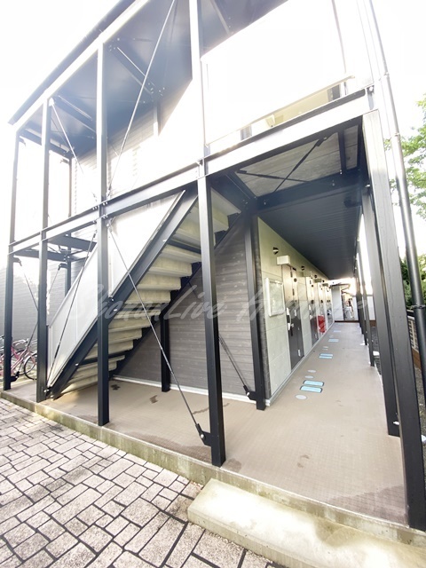 拡大写真:藤沢市亀井野 1階101のエントランス