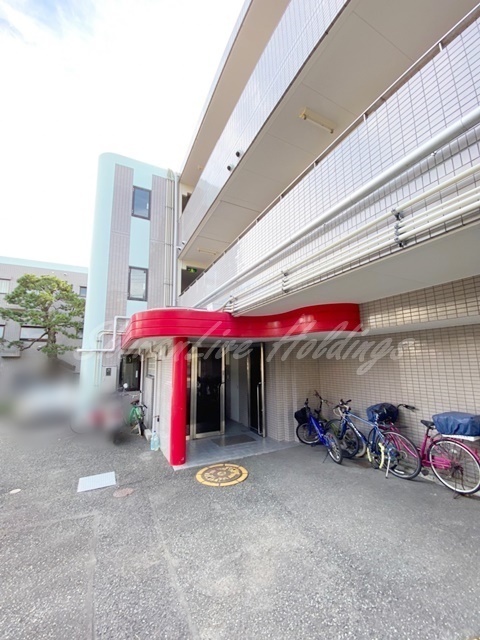 拡大写真：中郡大磯町大磯 2階202のエントランス