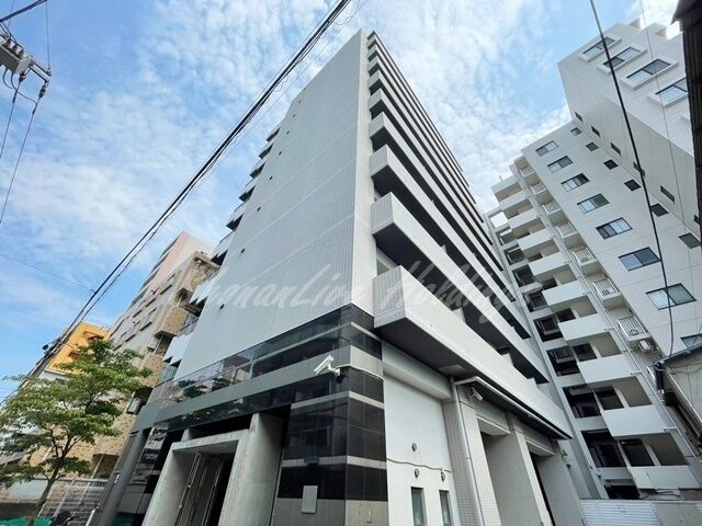 ヴィータローザ横浜吉野町の外観