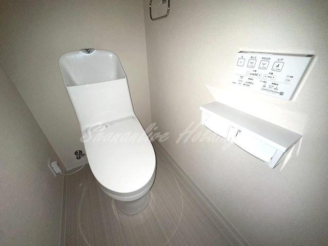 拡大写真:KS 本牧 Story Ⅱ 1階102のトイレ個室♪