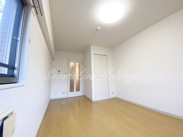 拡大写真:レイシャント鵠沼 1階101の落ち着いて過ごせるお部屋です♪