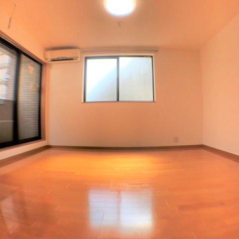 拡大写真:シャテロ生麦 3階301の居間