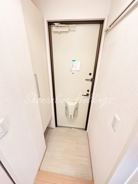 拡大写真:プロシード 2階201の玄関