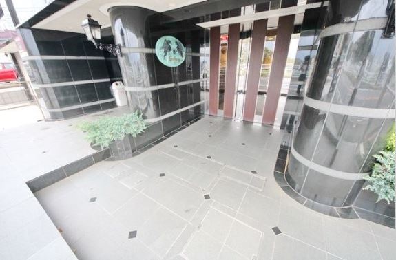 拡大写真:横浜市神奈川区松見町4丁目 4階403のエントランス