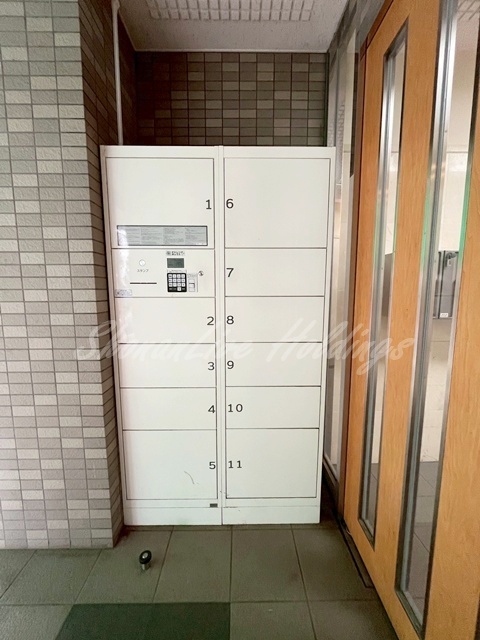 拡大写真：横浜市西区中央２丁目 4階401の宅配ボックスございます♪