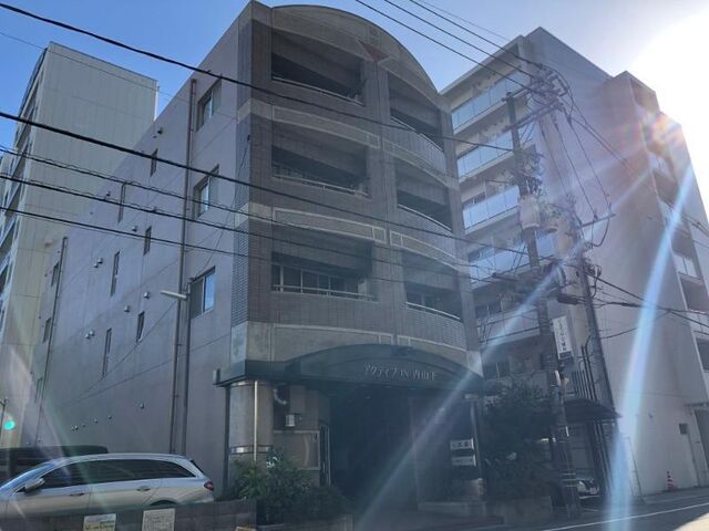 アクティブIN内山下の外観