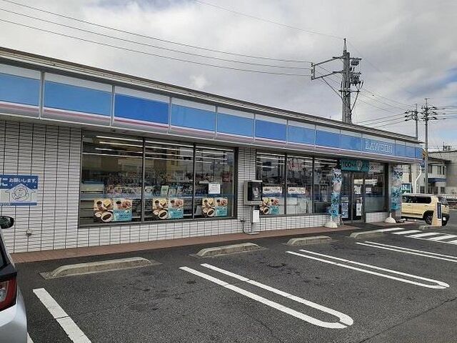 拡大写真:フォンテーヌ 1階102のローソン岡山泉田店まで550m