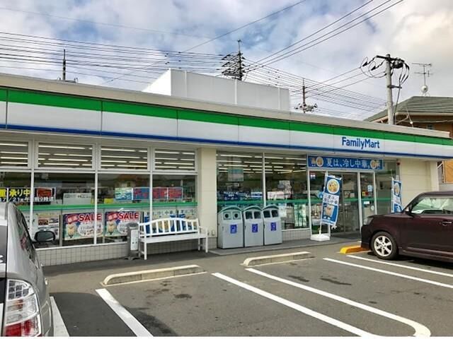 拡大写真:エルディムナガヤマ 2階203のファミリーマート倉敷大内店まで240m