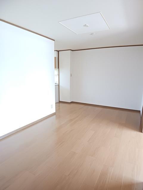 拡大写真:プラスペラティC 1階102の内観
