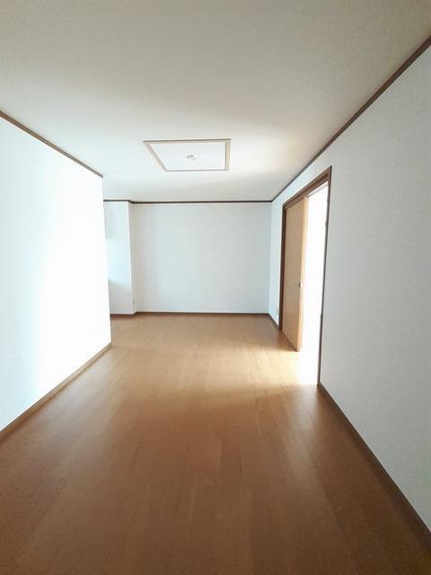 拡大写真:アウローラB 1階102の内観