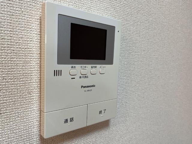 拡大写真:ラルーチェ倉敷 2階202のカメラ付インターホン